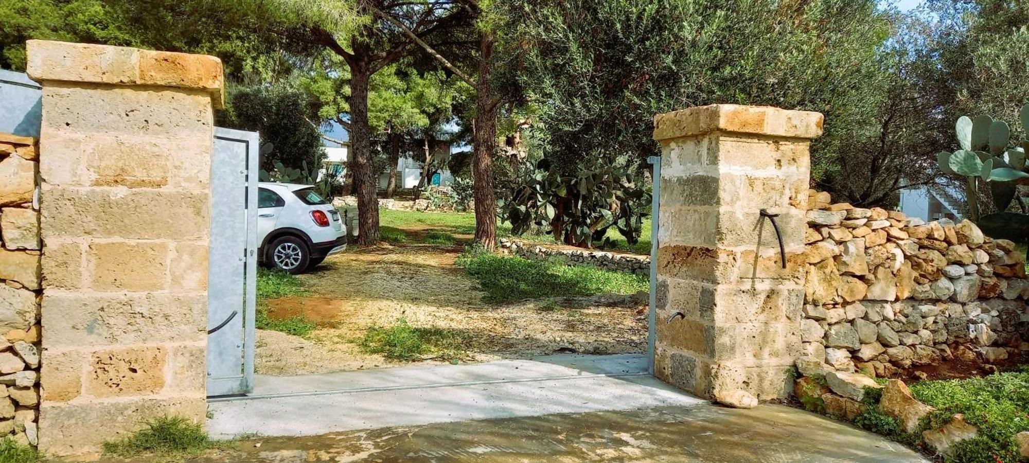 Villa Maria In Puglia Con Pineta Vicino Al Mare Torre Suda Luaran gambar